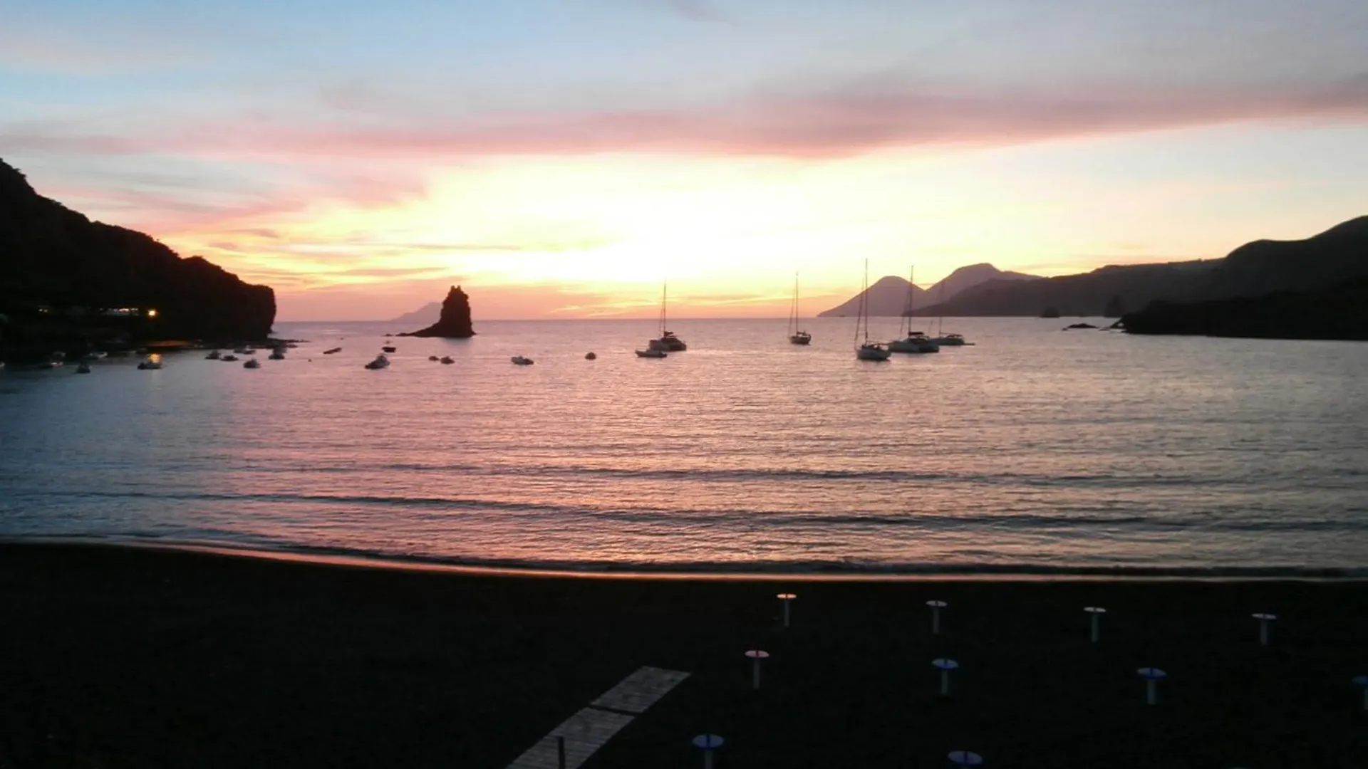 Hotel Conti Vulcano   Vulcano (Isola)